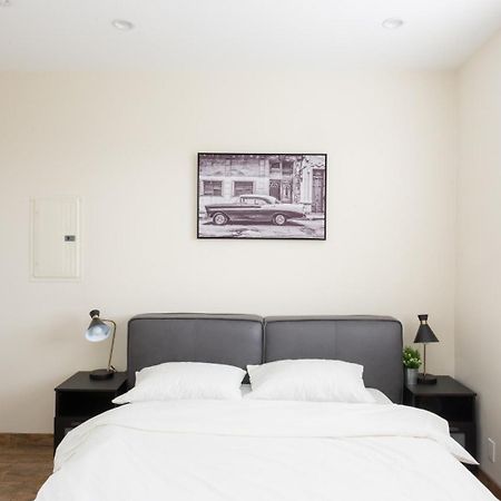 Three-Bedroom Hollywood Condo Los Angeles Exteriér fotografie