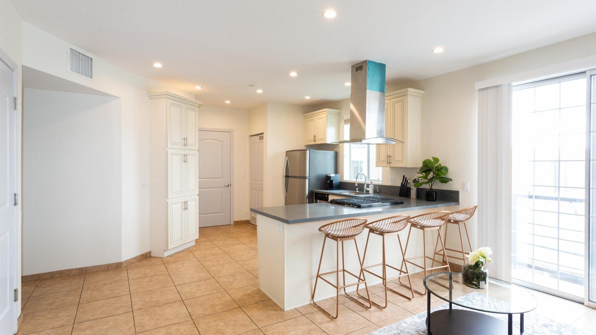 Three-Bedroom Hollywood Condo Los Angeles Exteriér fotografie
